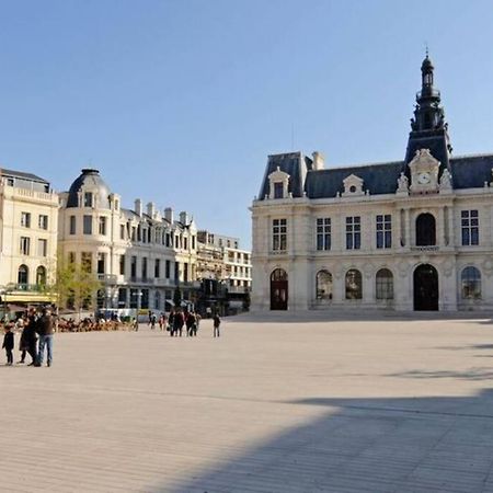 Appartement En Face De La Gare - Centre Ville Poitiers Esterno foto