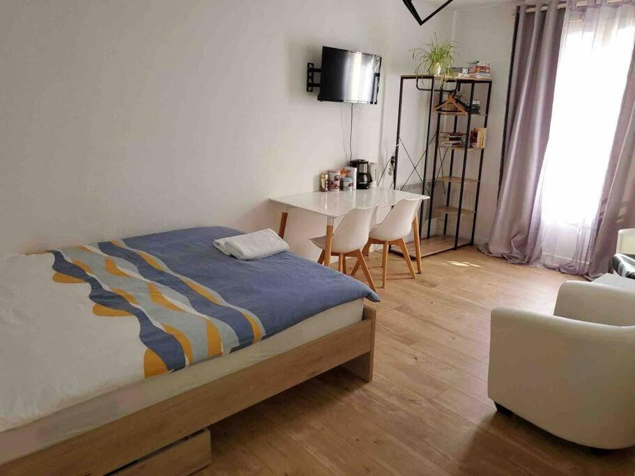 Appartement En Face De La Gare - Centre Ville Poitiers Esterno foto